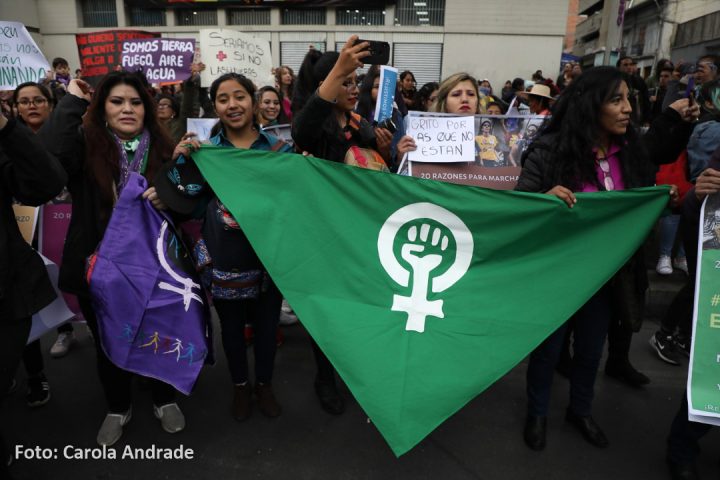 Movilización feminista durante el 8M de 2020 en La Paz. Foto: Carola Andrade