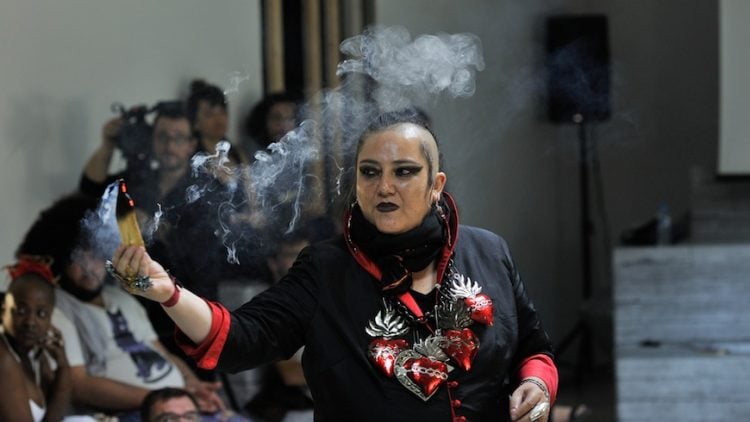María Galindo en el Parlamento de los cuerpos, en Atenas. Foto: Vía Pikara Magazine