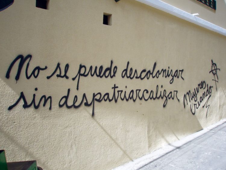 Grafiti de Mujeres Creando en una calle paceña. Foto:  Cortesía María Galindo/Revista de la Universidad de México.