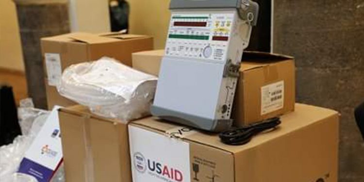 Respiradores para Unidades de Terapia Intermedia donados por la USAID y entregados en Chuquisaca el 4 de septiembre. Foto: ABI