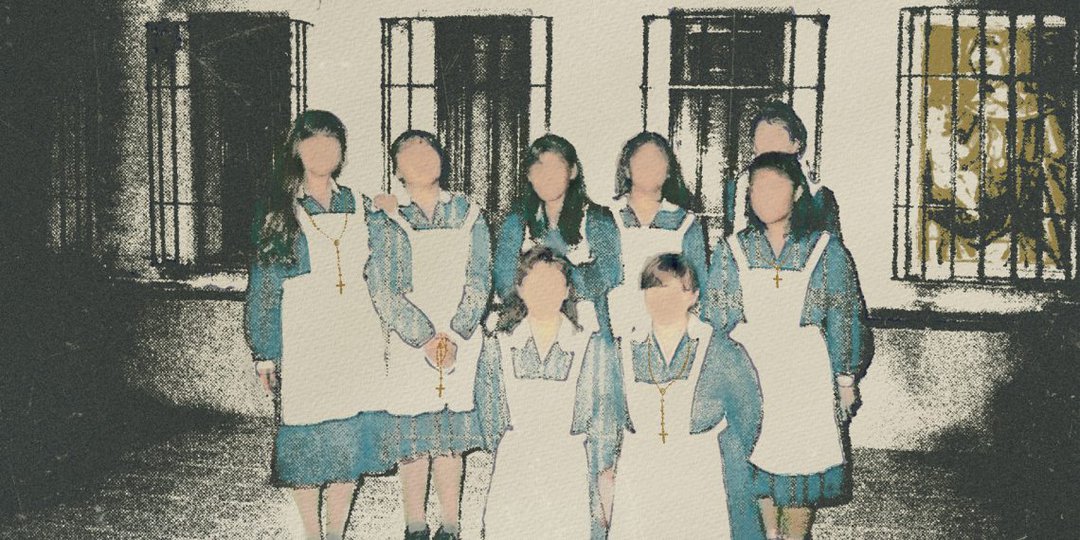 Imagen de niñas de la escuela de mucamas del Opus Dei, modificada e intervenida artísticamente
