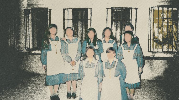 Imagen de niñas de la escuela de mucamas del Opus Dei, modificada e intervenida artísticamente