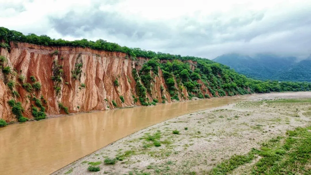 Un paisaje del río Pilcomayo llamado Peña Colorada. 