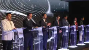 Candidatos a la presidencia 2025, en las elecciones bolivianas, en el escenario del tercer debate presidencial.